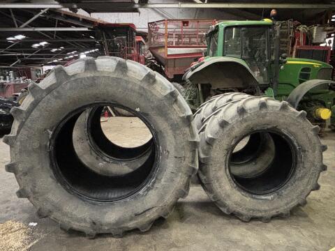 Reifen 710/70R38 600/65R28