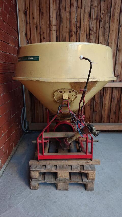 Vicon Pendeldüngerstreuer