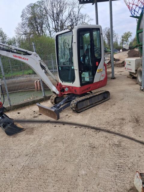 Mini Bagger TB216