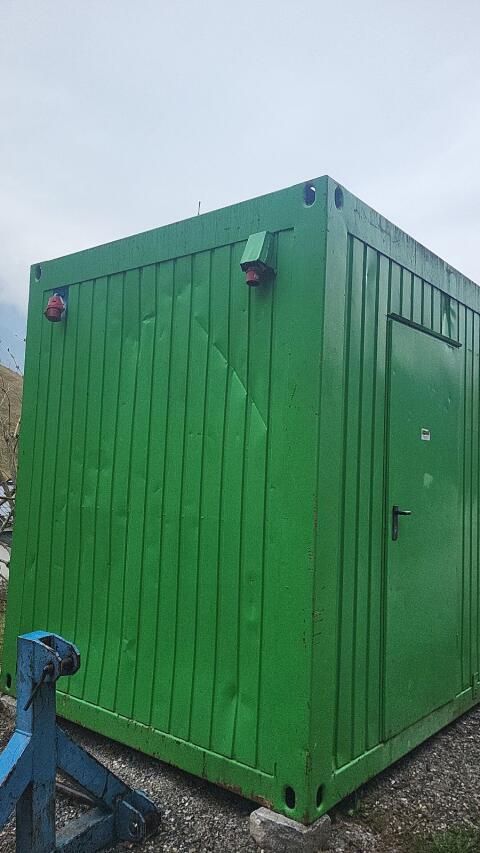 Container