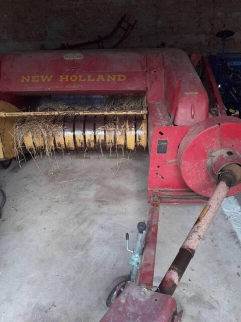 Strohpresse New Holland Hayliner 68