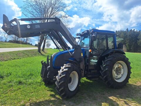 Valtra A83