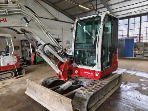 Takeuchi TB250-2