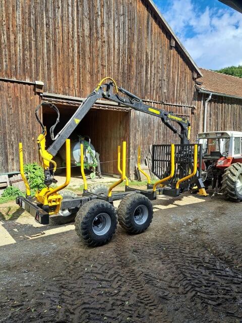 Uniforst Rückewagen/Kranwagen