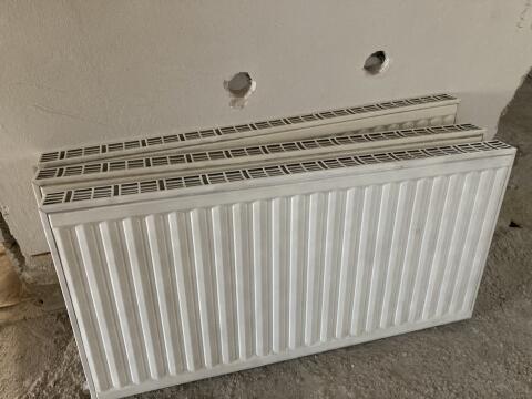 9x Heizkörper in gutem gebrauchten Zustand