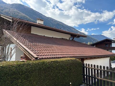 Bramac Dachziegel ca. 300 m² gegen Abholung zu verschenken