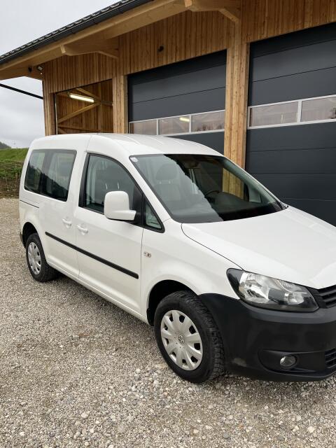 VW Caddy 2.0 TDi 4Motion mit AHK
