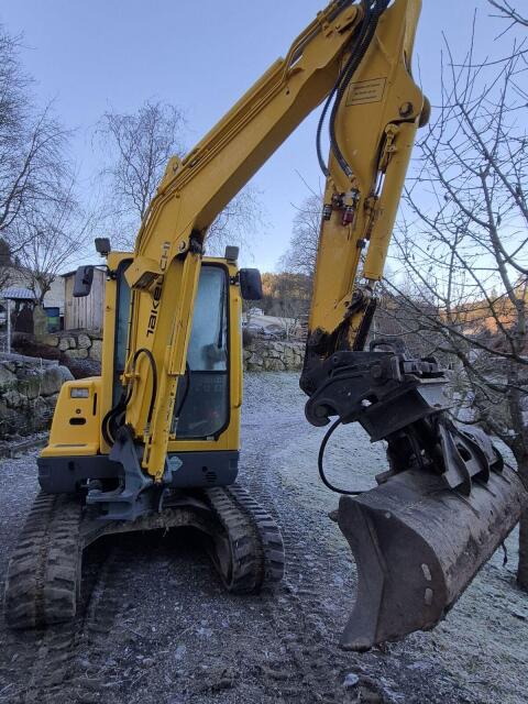 Takeuchi TB235