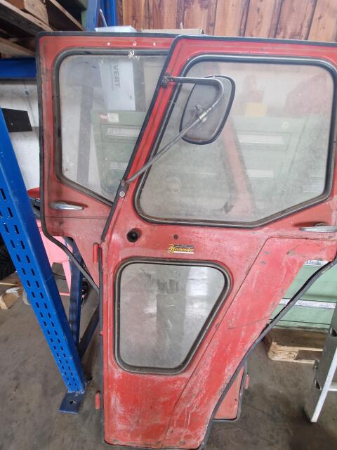 MF188 Sekura - Seitentüren