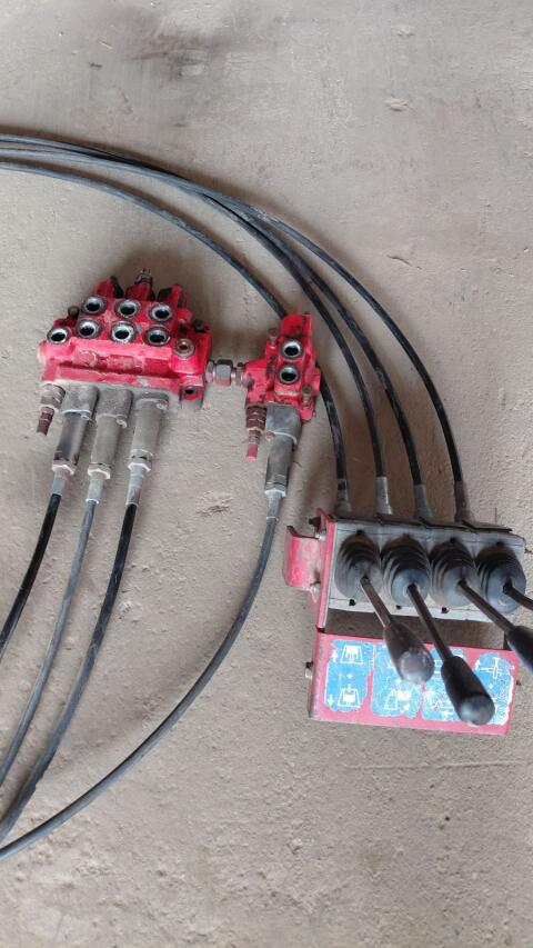 4-Fach Steuergerät mit Bowdenzug