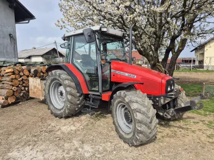Massey Ferguson 4245