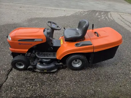 Husqvarna CTH 180 Rasenmähertraktor