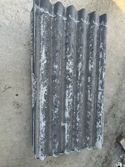 Eternit-Platten (Welleternit) zu verschenken