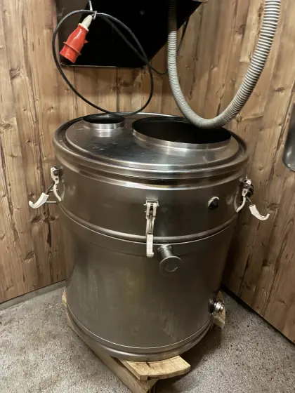 Milchtank 300 l mit Kühlung zu verkaufen