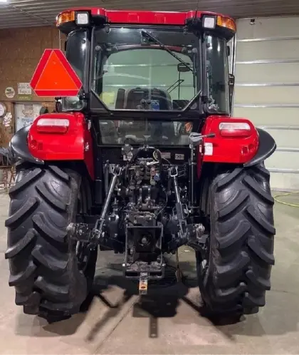 Case IH Farmall 85C