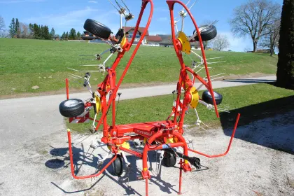 Pöttinger Eurohit 690 N