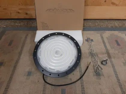 300 Watt LED Hallenstrahler sehr leuchtstark