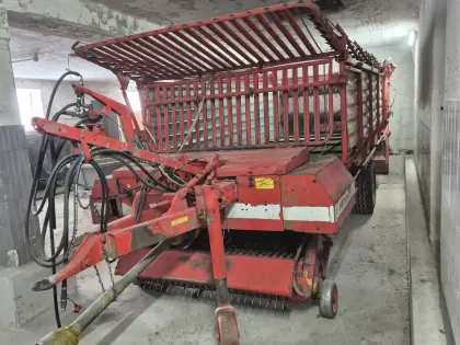 Pöttinger Ernte Profi 2