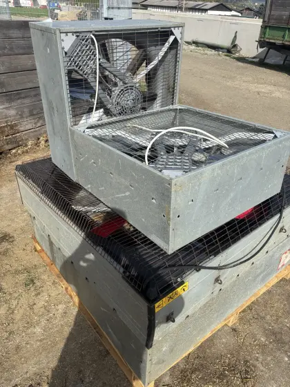 Ventilatoren und Liegeboxenrahmen