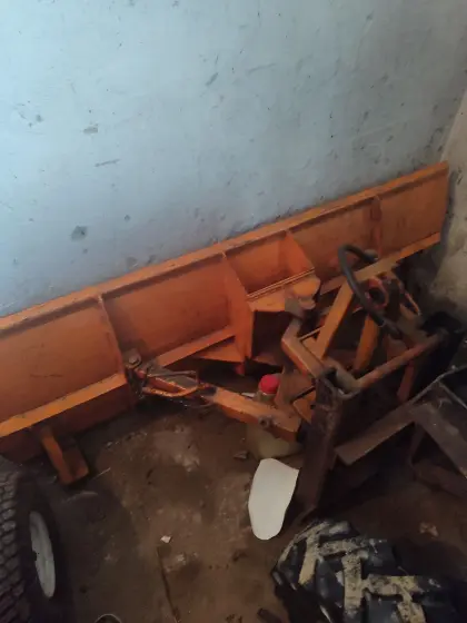 Verkaufe Schneepflug klein Traktor 150 cm Breite