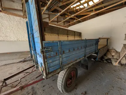 2 Stk. LKW-Anhänger zu verkaufen