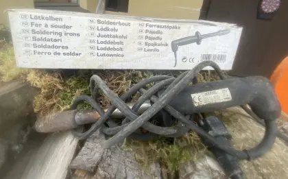 Kälbermilcherwärmer und Lötkolben, zum Enthornen von Kälbern