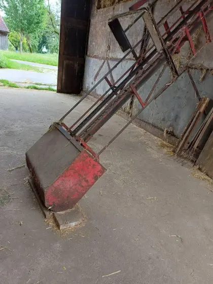 Förderband für Heu und Strohballen