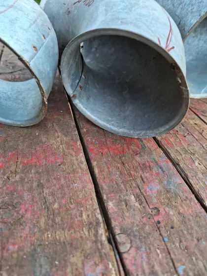 3 verzinkte Blechbogen