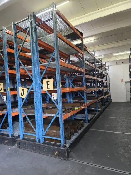 Schwerlastregal el. Rollbar