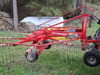 Pöttinger Schwader TOP 280