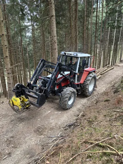 Steyr 8090 Turbo Forst / Forstzange / Schaufel