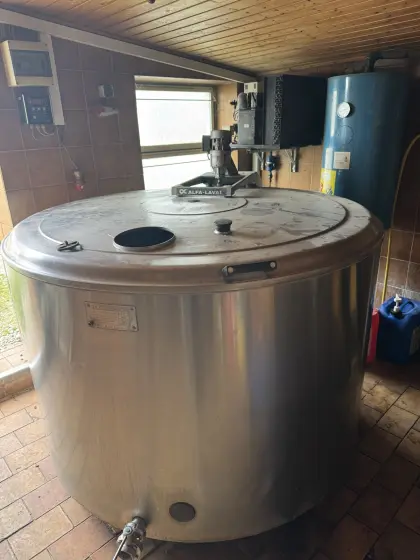 Milchtank 1.400 l inkl. Kühlaggregat und Wärmerückgewinnung