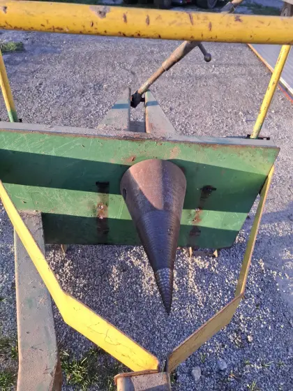 Holzspalter, Holzspalten, Bosch, Holzkegelbohrer