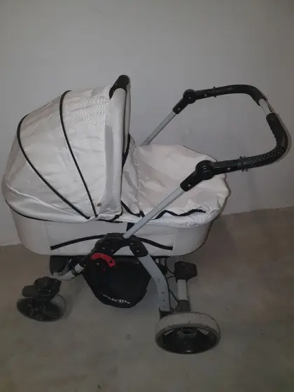 Kinderwagen mit 3 Aufsatzmöglichkeiten/Autositz