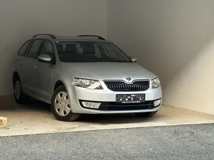 Skoda Octavia 4x4 silbermetallic