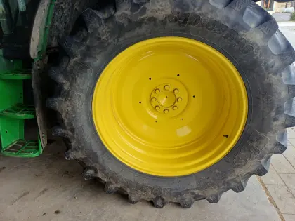 Traktorreifen BKT Agrimax 540-65/38 und 480-65/24