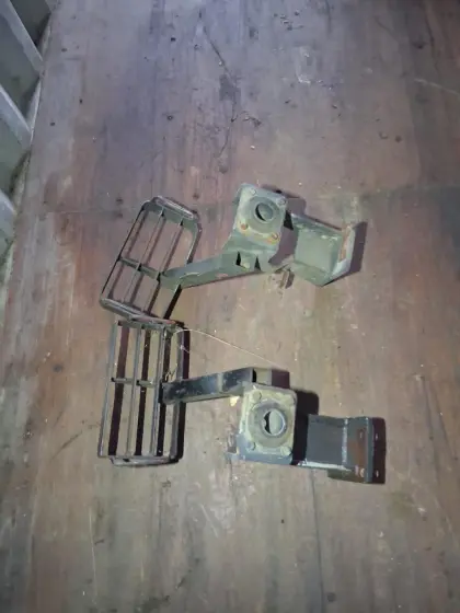 Aufstieg Kabinenstütze Steyr 948