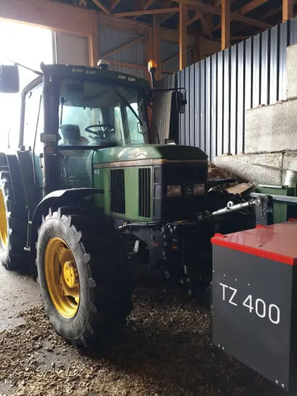 John Deere 6300