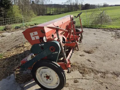 Ladewagen Baumaschine Düngerstreuer