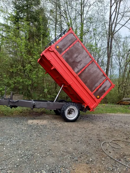 3-Seiten-Kipper-Anhänger