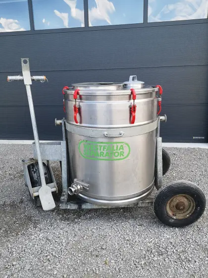 Milchtank 300 l inkl. Transportwagen