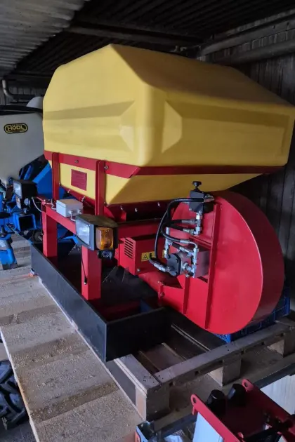 Technik-Plus Fronttank