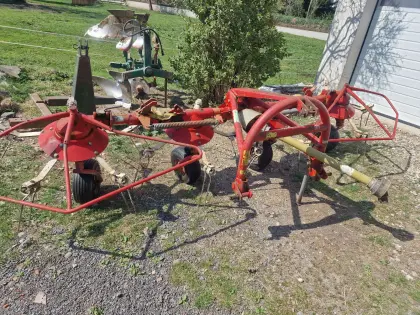 Pöttinger Zettkreisel HIT 40