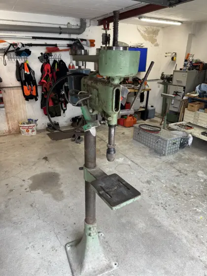 Ständerbohrmaschine historisch