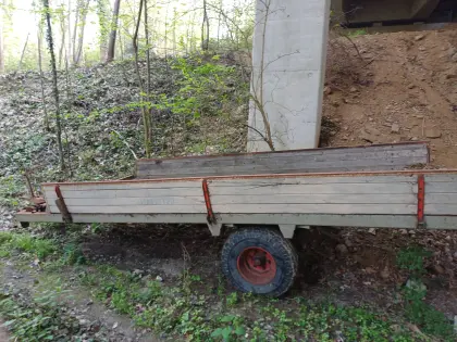 Alter Traktor Anhänger