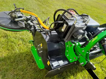 Obstbaumulcher 165 cm mit Eigenölversorgung, MwSt. ausweisbar