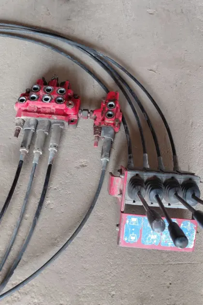 4-Fach Steuergerät mit Bowdenzug