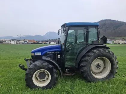 New Holland TN 75D