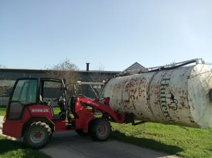 Silo für Kalk, Urgesteinsmehl usw. 25 m²