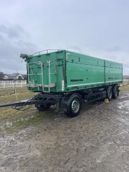 Suche Schwarzmüller 3-Achs-3-Seiten Getreidekipper